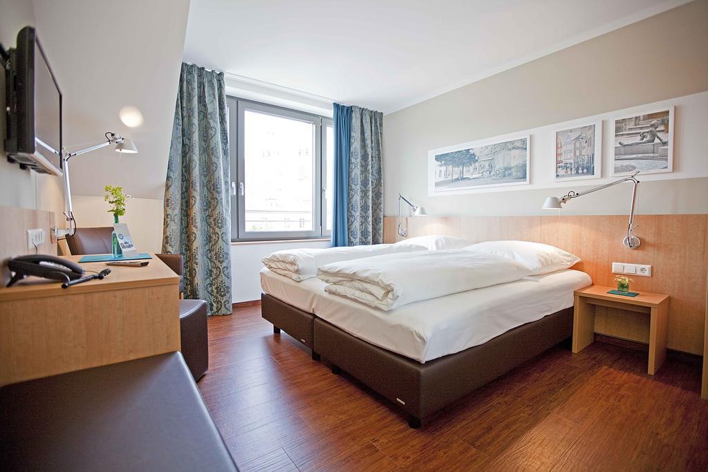 Sebcity Hotel Ellwangen Room photo
